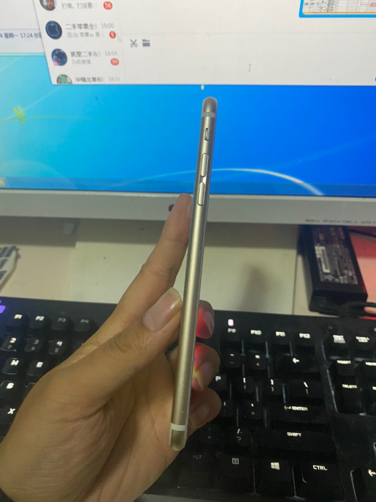 iPhone 6s plus金色 64G ...