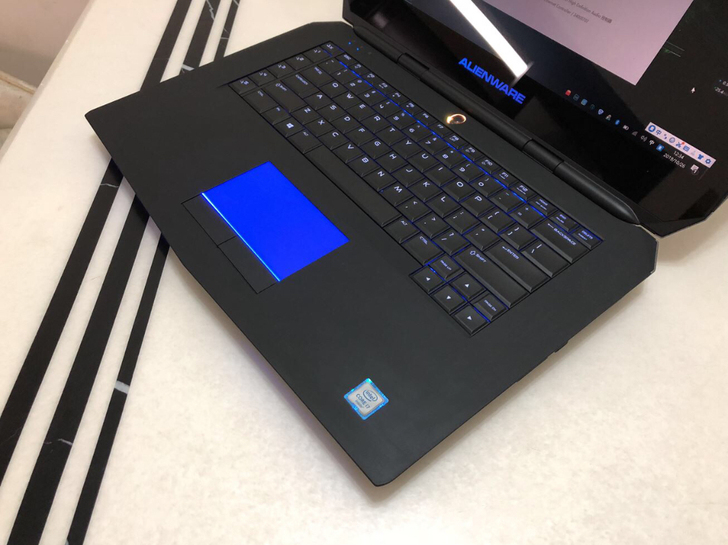 独显8g 外星人超级游戏本 二手笔记本电脑...