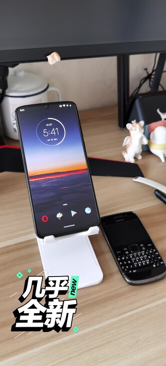 moto z4 黑色 4+128G