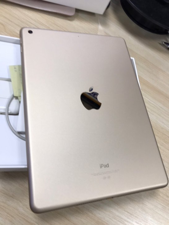 ipad 32g金色 全套国行