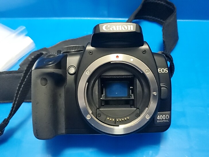 佳能 eos400d 单反机身,成色如图9...