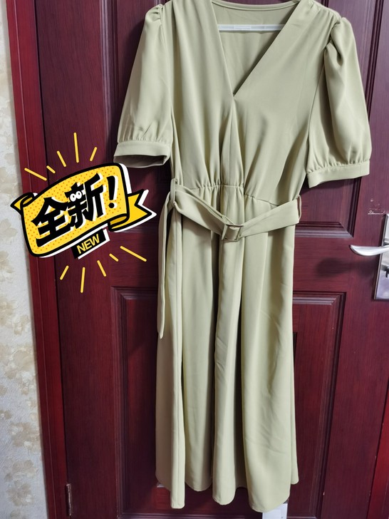 新款赫本风优雅气质v领有腰带短袖连衣裙,全...