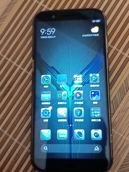黑鲨一代 6+64，成色很新，功能全部正常...