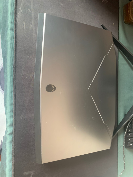 外星人笔记本M17R2 alienware
