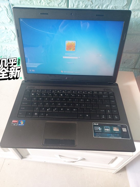 闲置华硕笔记本X84H  15.6英寸屏幕...