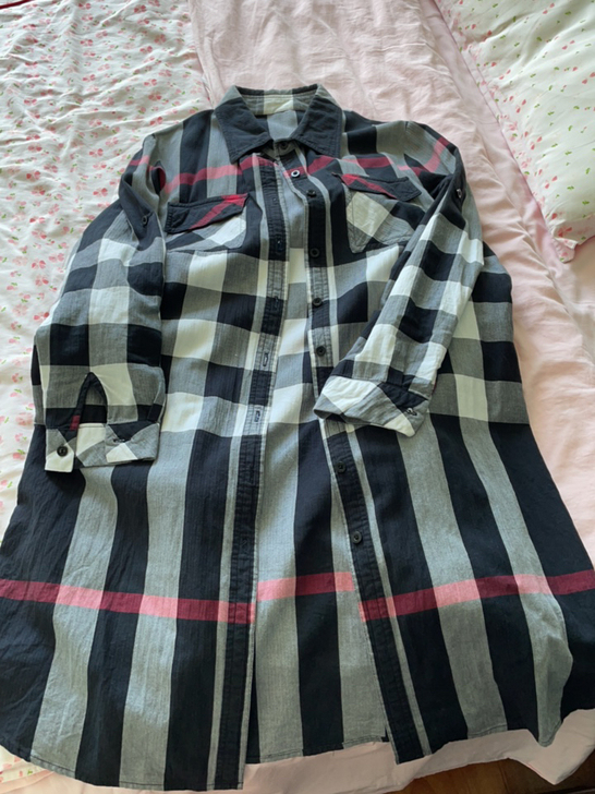 长款衬衣 休闲 黑白红 格子 衣服走线质量...