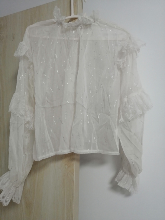 米杏色蕾丝雪纺衬衫仙木耳边