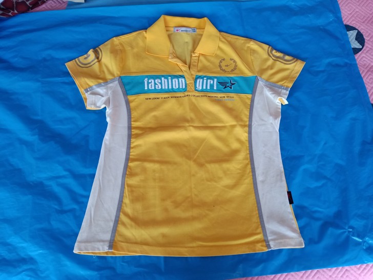 XL女士品牌体恤衫