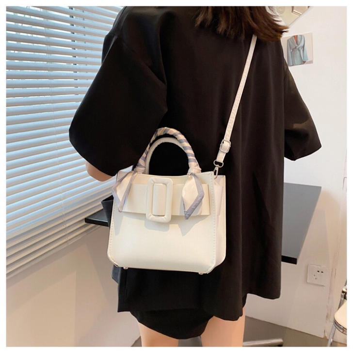 今年流行小包包女夏2021新款潮时尚丝巾手...