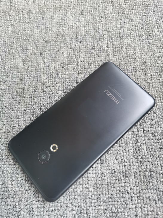 魅族m15 全网通4+64G，无拆无修，屏...