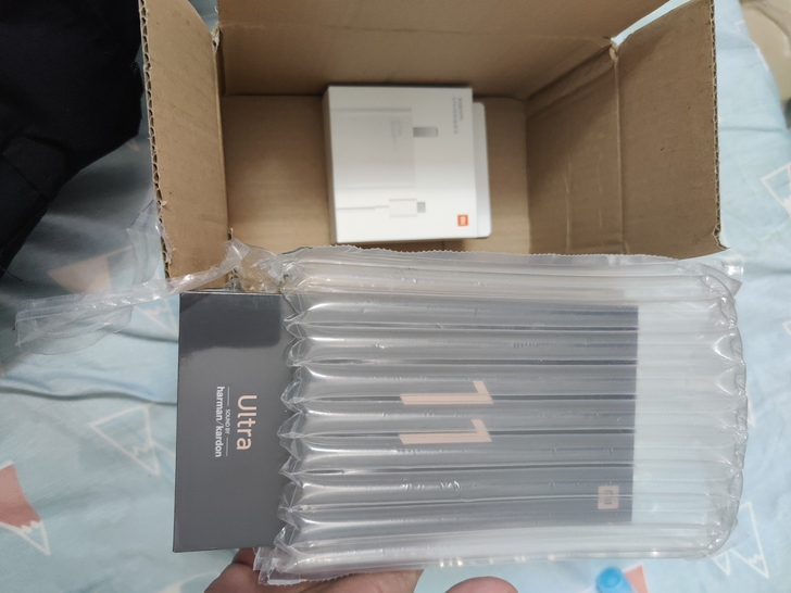 小米11ultra 12+512g,陶瓷黑...