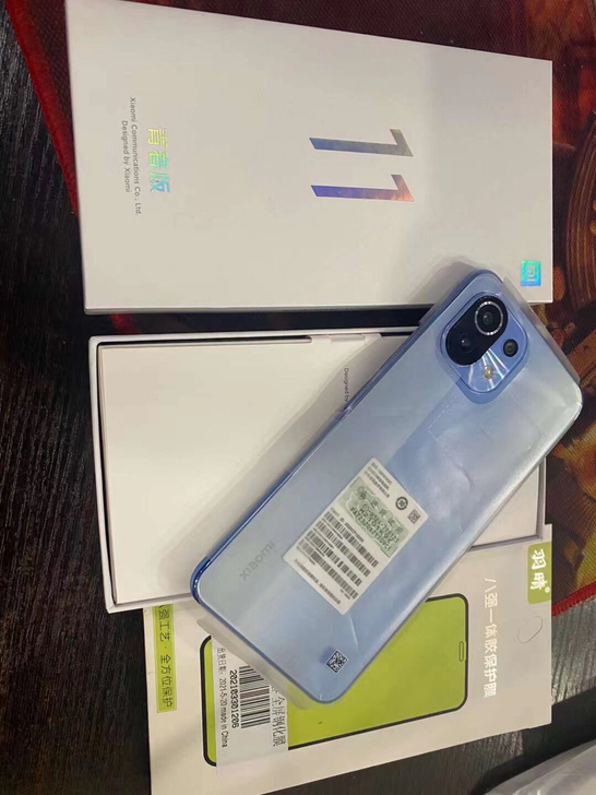 激活几天的准新机 小米11青春版 内存8+...