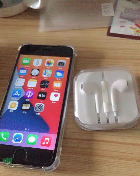 全原装iPhone 7s  128G磨砂黑...