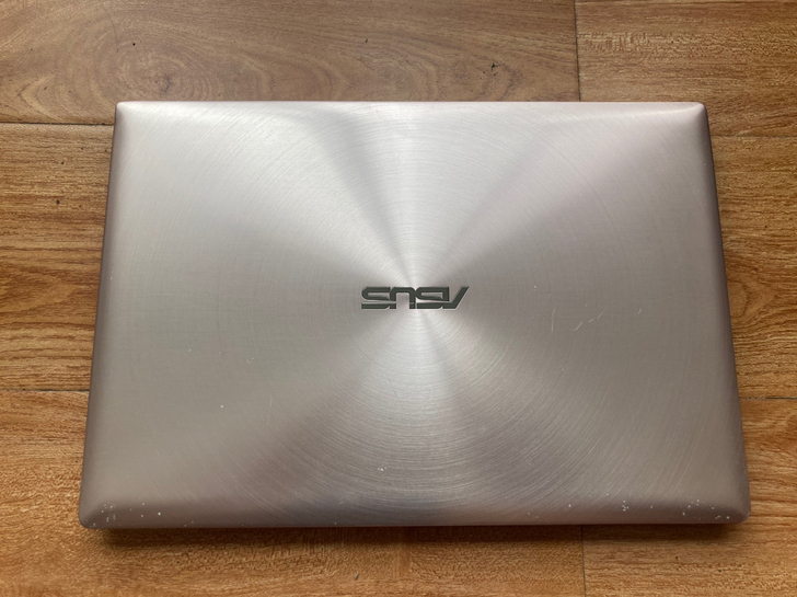 华硕asus ux303ub超薄全金属笔记本