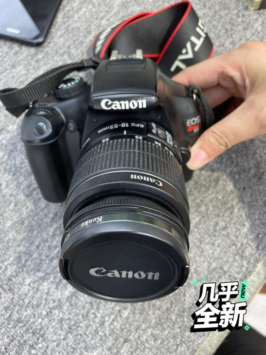 佳能 EOS Rebel-T3  ！跟风香...