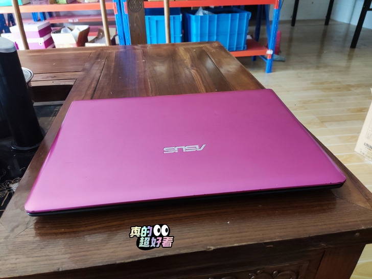 华硕x401樱花粉笔记本电脑，可玩QQ飞车...
