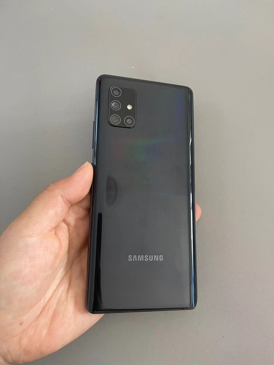 2 三星A71炫彩黑8+128G 99新，...