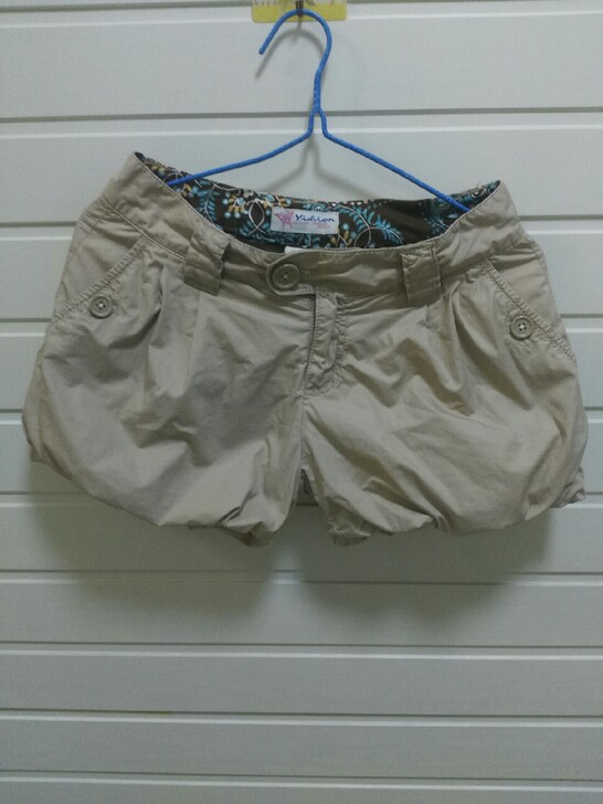 裤～以纯卡其色工装短裤