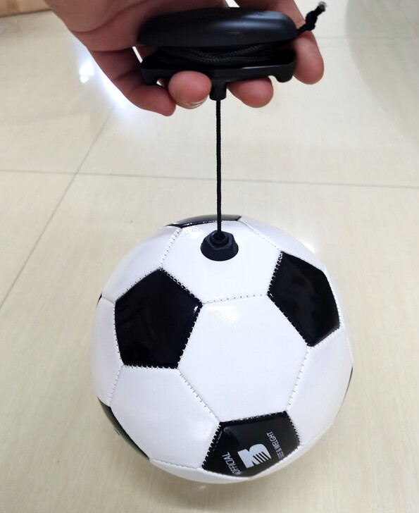 全新2号3号4号5号黑白足球 带绳训练颠球...