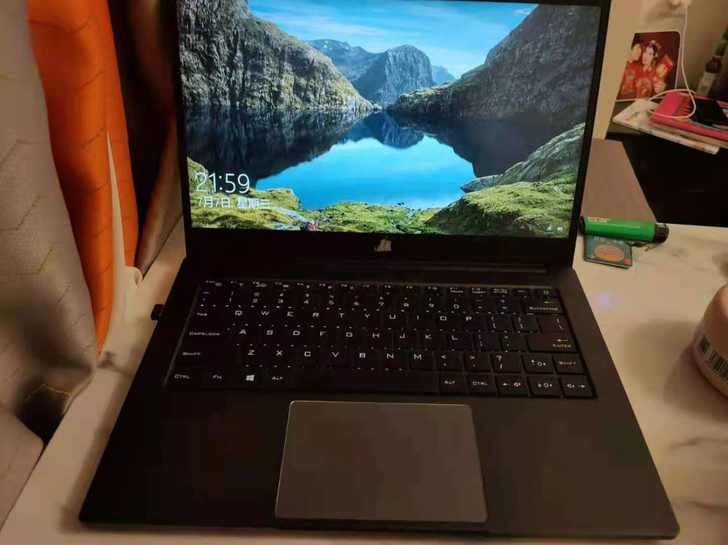 机械革命i7-10510U.内存8G.51...