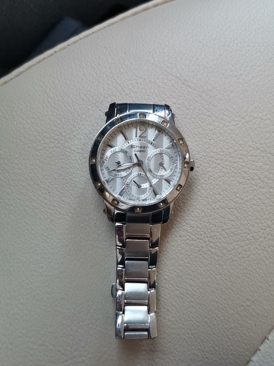 卡西欧女表，没电池了