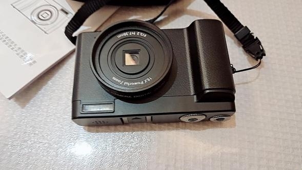 【低价转出】新旧程度 9成新   数码照相...