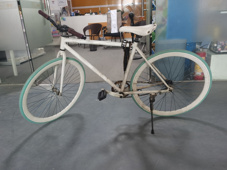 公路自行车死飞赛车，全新实心轮胎，不怕扎，...