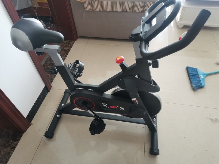 动感单车，装好就没用过，全新。