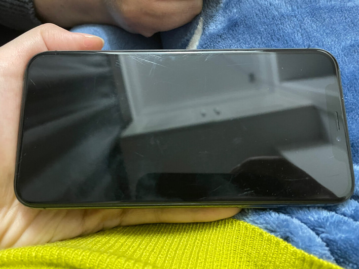 苹果Xs iphone黑色