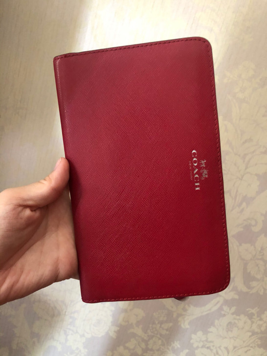 Coach 三层钱包，手拿包。深红色。超多...