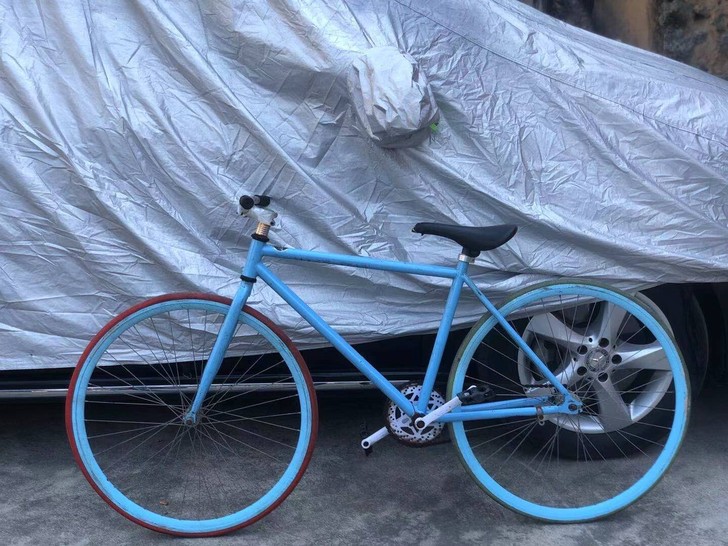 当时买新的差不多一千块钱 现在用不着了一辆...