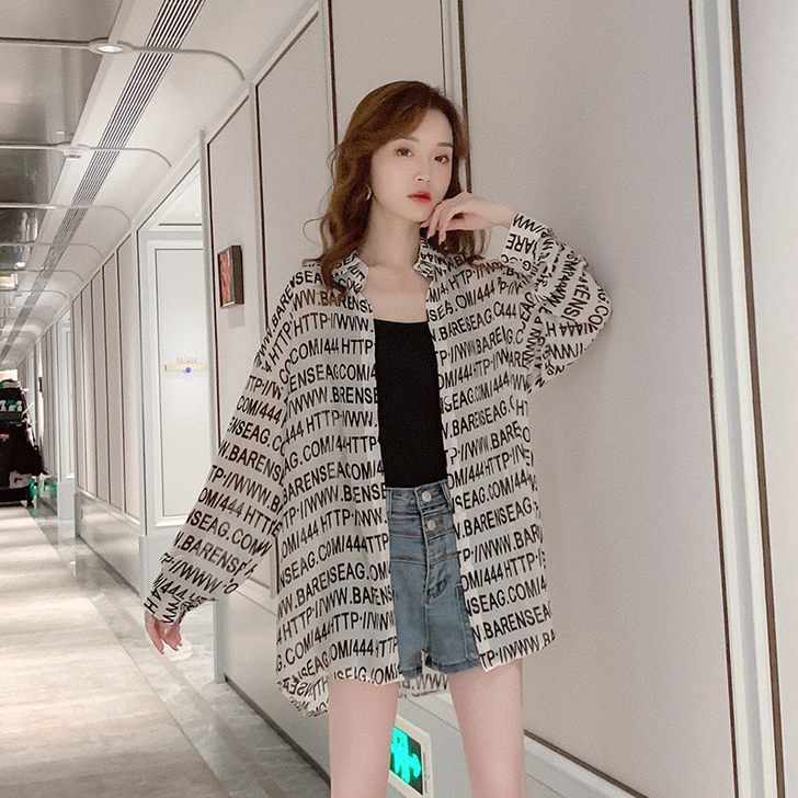 女式防晒印花衬衫女复古新款2020年夏季薄...