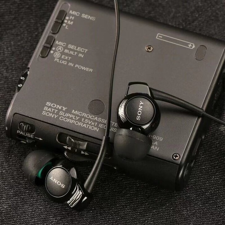 Sony索尼MH-EX300AP入耳式耳机...