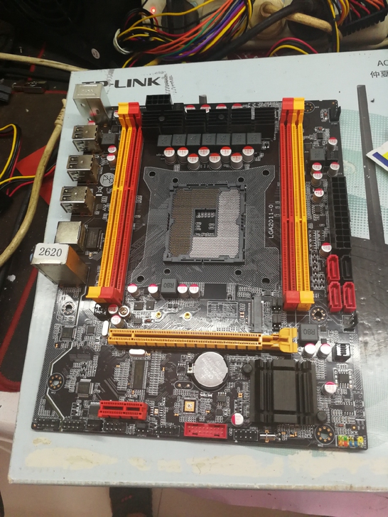 X79主板 不加电9.9成新  没修过  ...