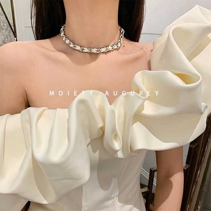 2021夏季名媛风连衣裙女新款一字肩褶皱包...