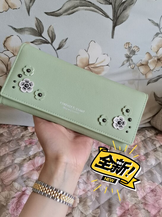 各种钱包手拿包，前两个全新，25一个包邮，...