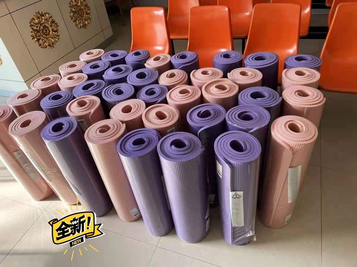 9.8全新瑜伽垫加厚加宽防滑未开封瑜伽垫初...