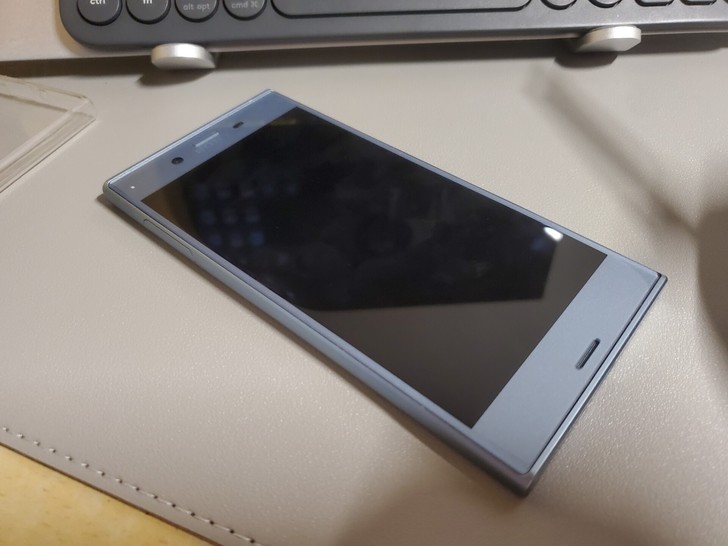 索尼Xperia XZS 日版SO-03J...