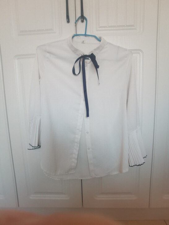 20元一件，3件包邮。