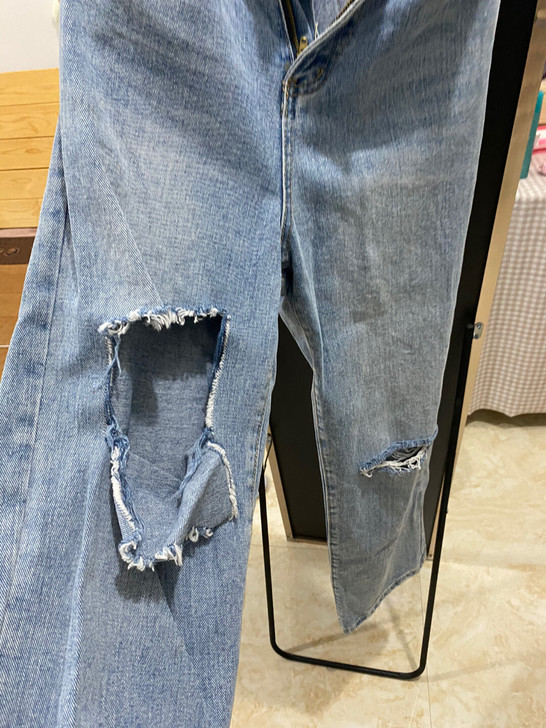 高腰阔腿破洞牛仔裤 m码