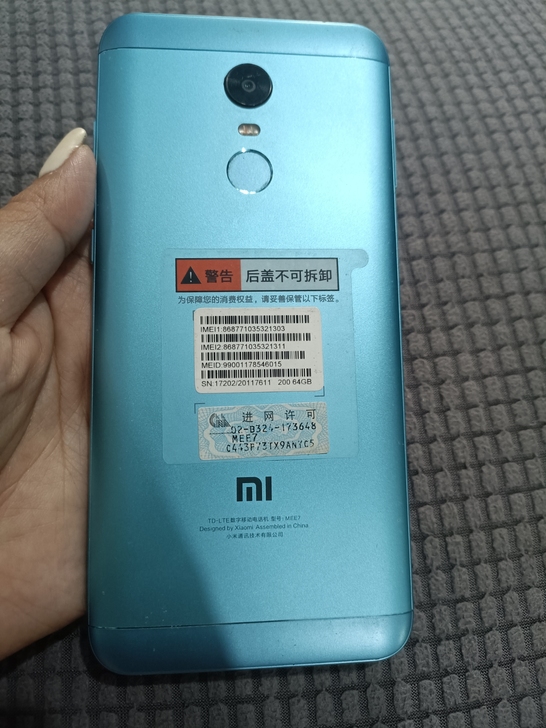 红米5PLUS(4+64G),外屏坏,功能...