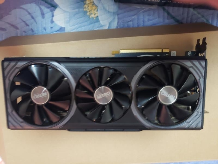 蓝宝石vega56  8g。海力士显存。自...