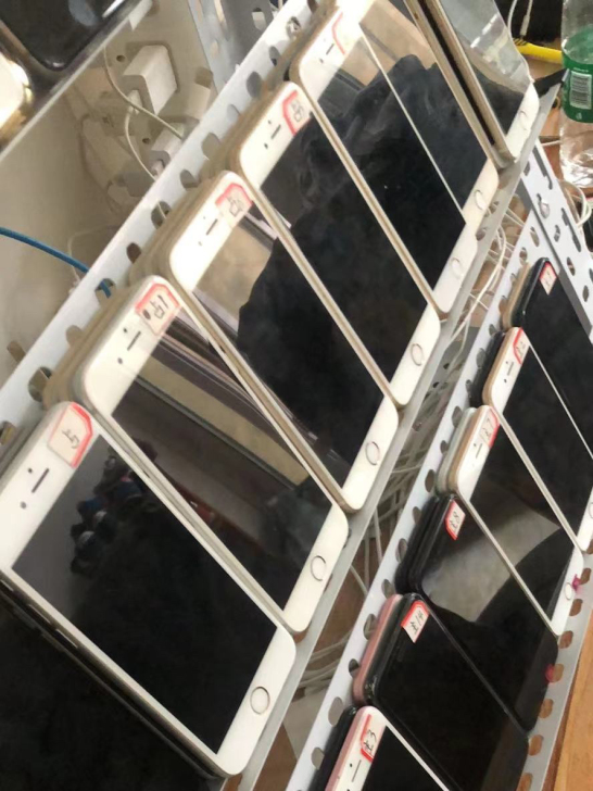 工作室闲置机器，苹果6，国行16G功能正常...