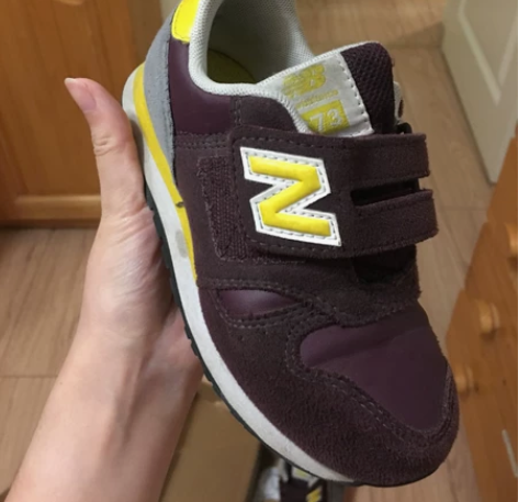 NB男童运动鞋，9成新 内长17cm，鞋头...