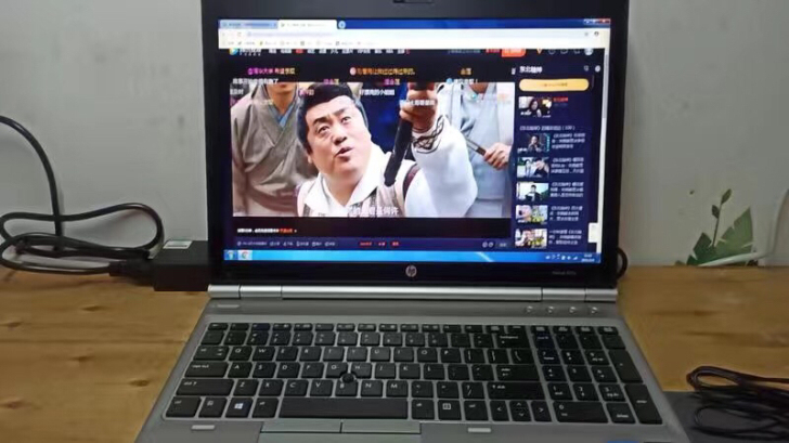 17寸惠普超薄笔记本电脑吃鸡都可以玩 几乎...