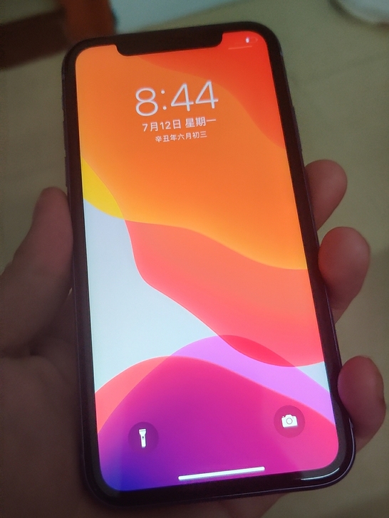 iPhone 11  急用型处理掉。，35...