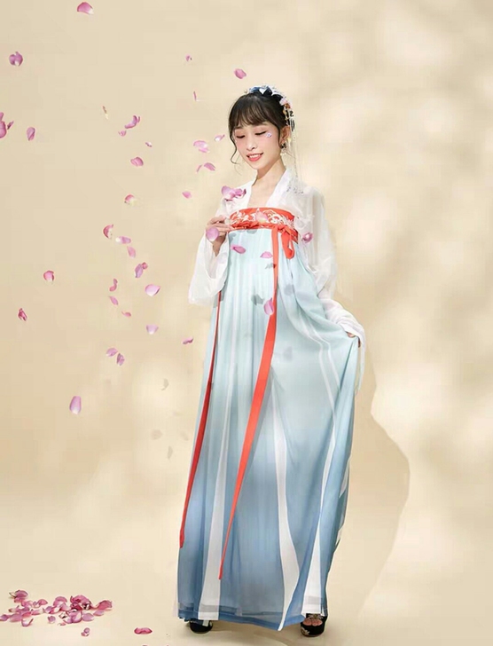 十三余夏季齐胸汉服
