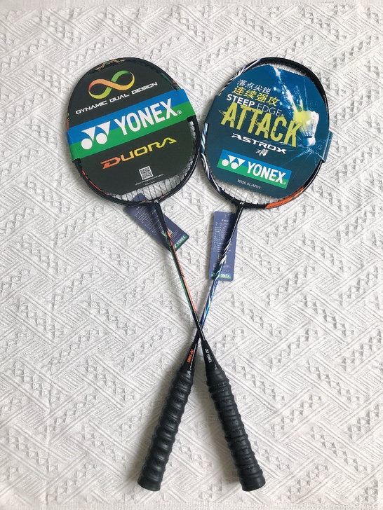 YONEX尤尼克斯羽毛球拍 天斧100zz...