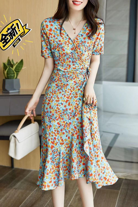 全新包邮 法式风情 v领碎花收腰显瘦荷叶边...