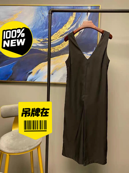 Veromoda全新黑色设计感显瘦显高连体裤
